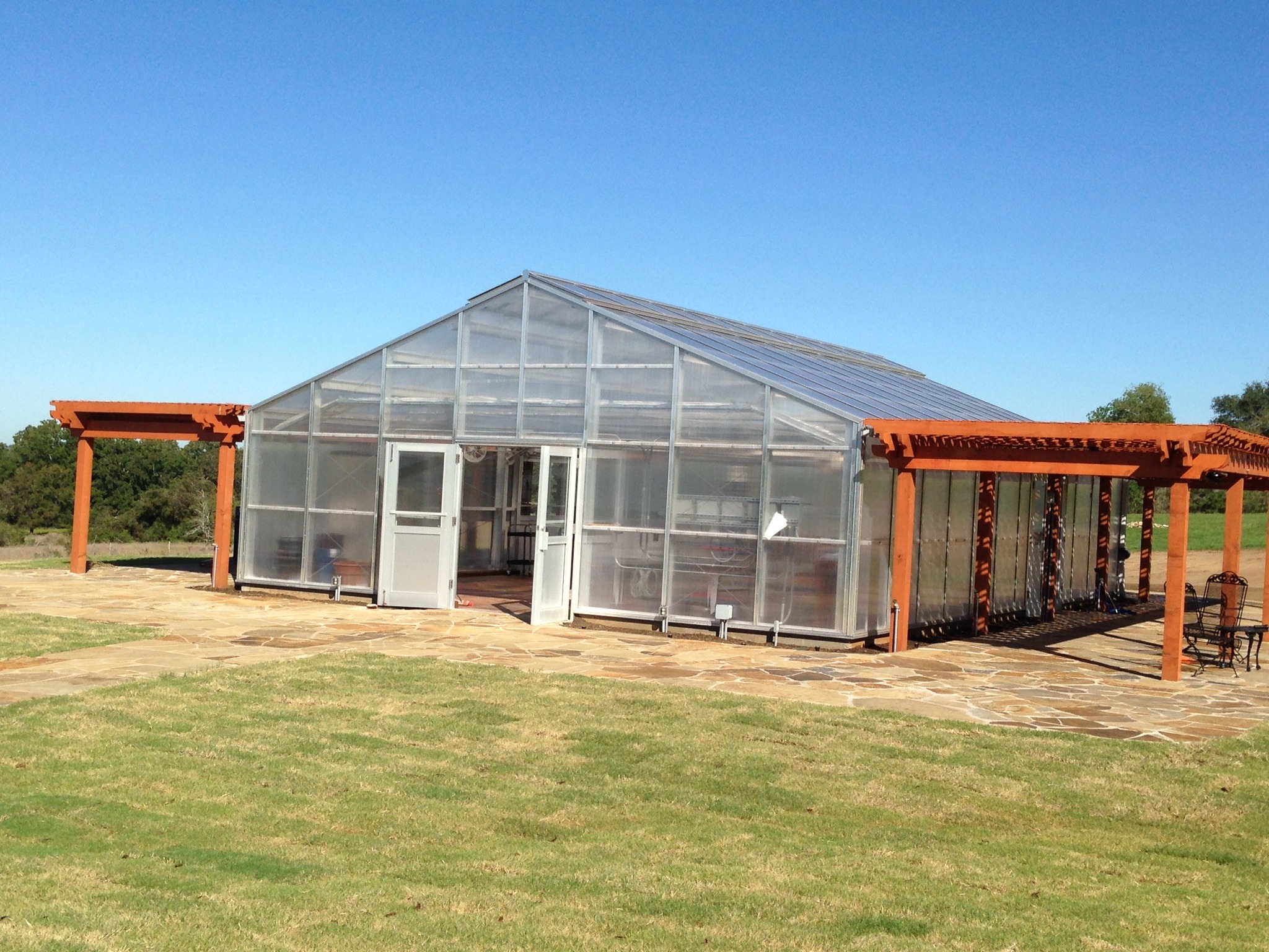 Commercial greenhouses